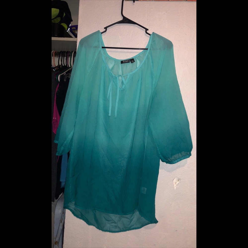 Women’s teal green blouse